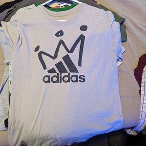 Adidas crown logo grey shirt